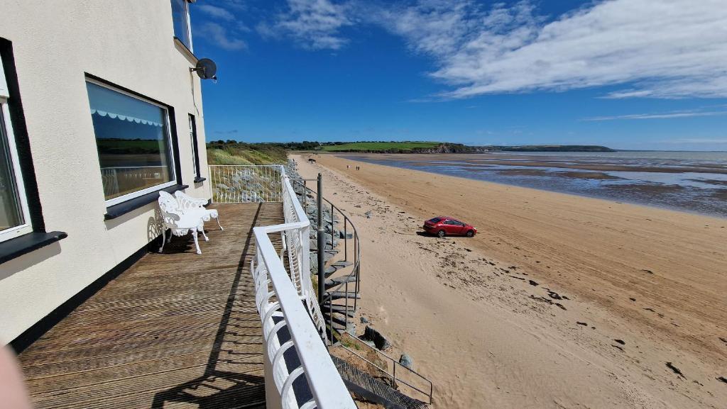 Beach House Duncannon